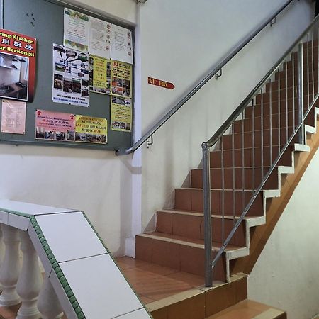 מירי Oyo 90972 Jj Homestay מראה חיצוני תמונה