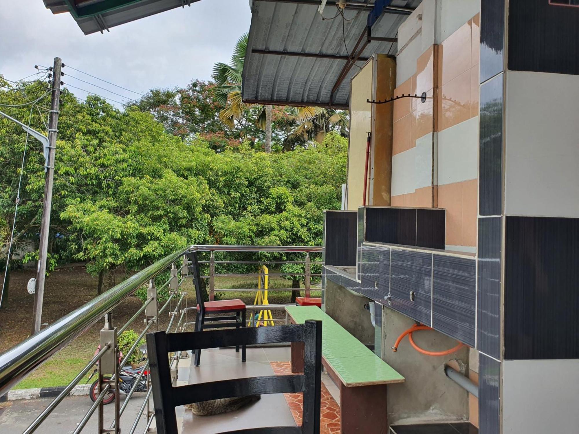 מירי Oyo 90972 Jj Homestay מראה חיצוני תמונה